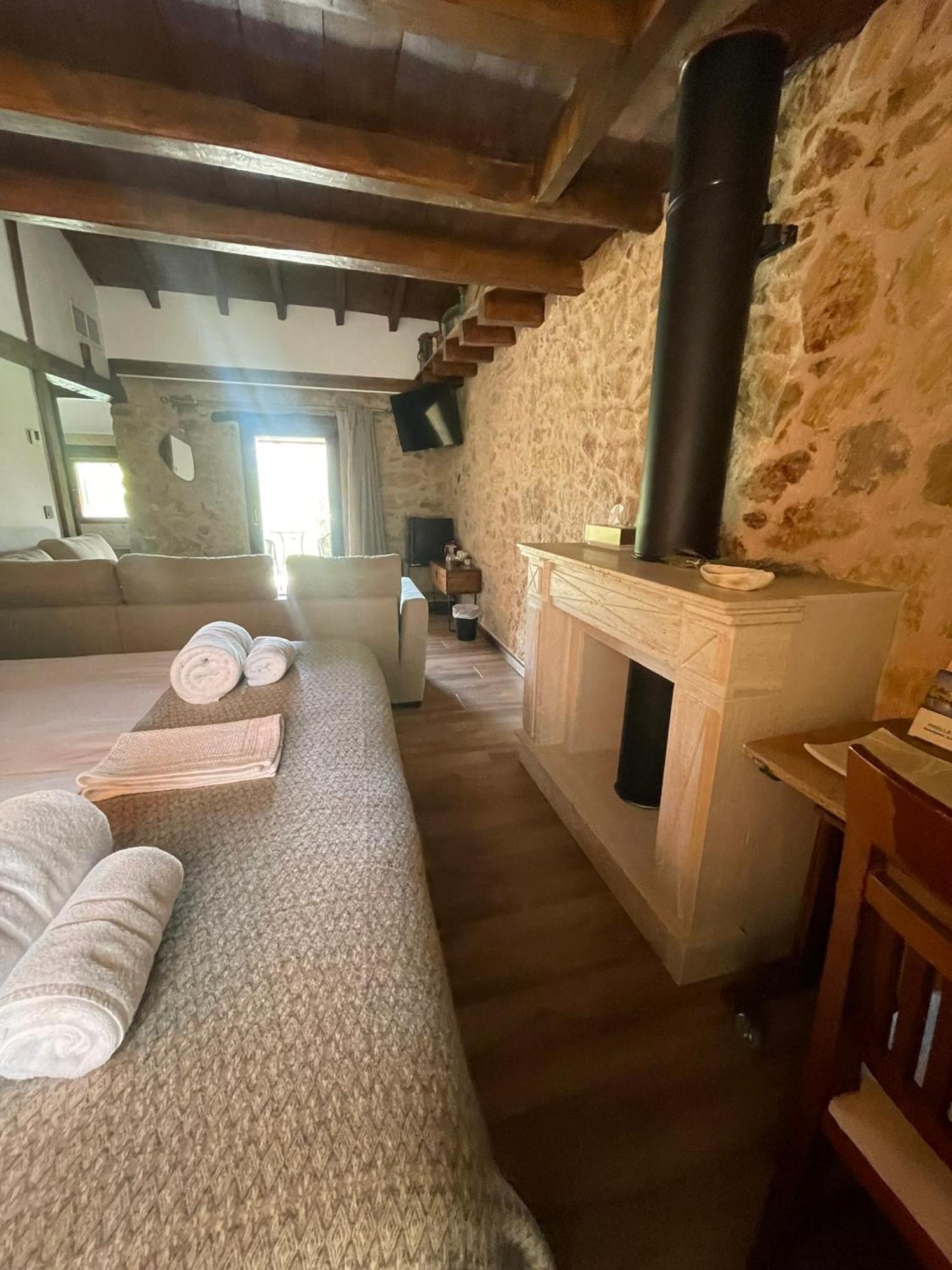 La Casa Del Cantero Pinilla del Valle Exteriér fotografie